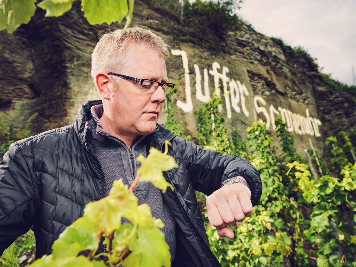 fritz-haag-vineyard-work-mosel-craftsmanship.jpg