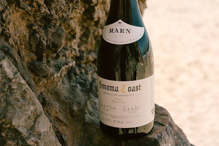 organic-day_raen-sonoma-coast-pinot-noir.jpg
